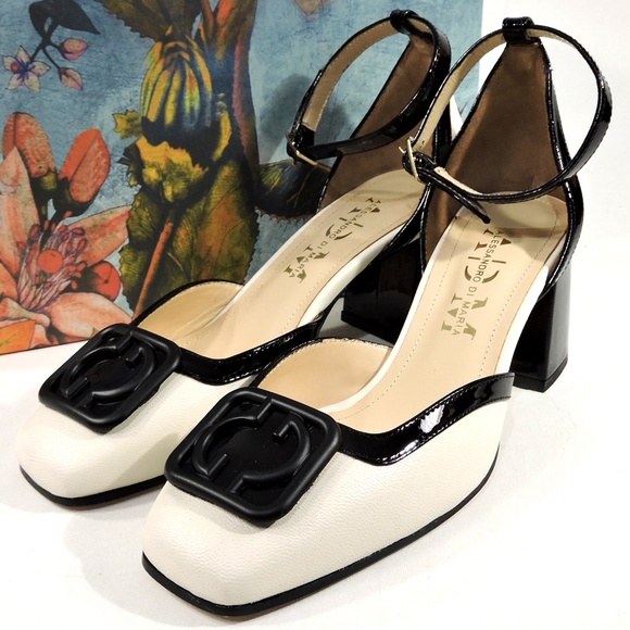 ALESSANDRO DI MARIA 🇮🇹 WOMEN'S OFF WHITE & BLACK COMFORT SANDALS - Picture 8 of 8